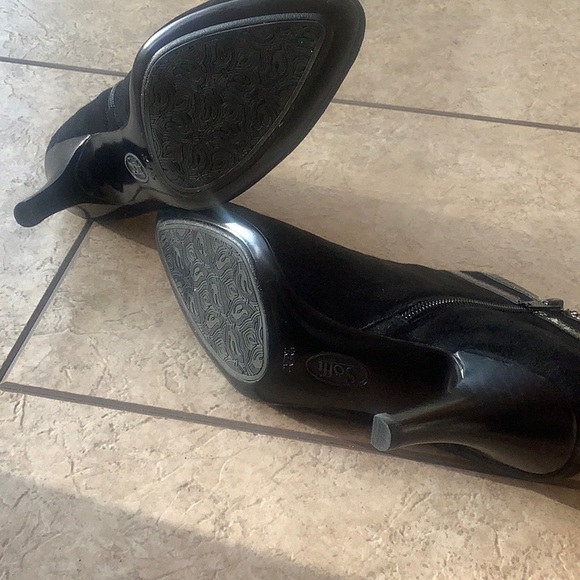 Black bootie - Picture 5 of 11